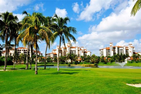 Copropriété à louer à Miami Beach, Floride: 3 chambres, 190.36 m2 № 2169852 - photo 17