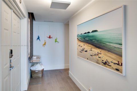 Copropriété à louer à Miami Beach, Floride: 3 chambres, 190.36 m2 № 2169852 - photo 11