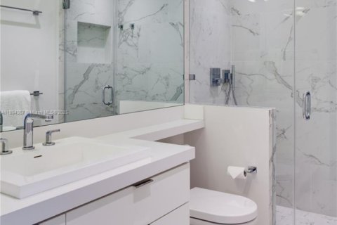 Copropriété à louer à Miami Beach, Floride: 3 chambres, 190.36 m2 № 2169852 - photo 13