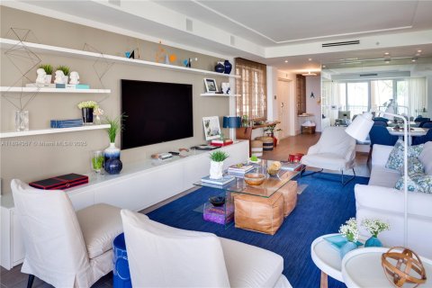 Copropriété à louer à Miami Beach, Floride: 3 chambres, 190.36 m2 № 2169852 - photo 5