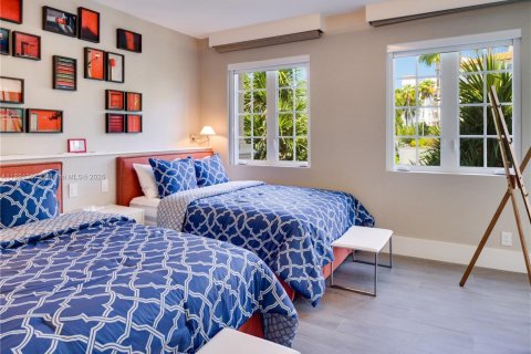 Copropriété à louer à Miami Beach, Floride: 3 chambres, 190.36 m2 № 2169852 - photo 12