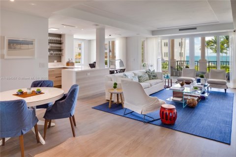 Copropriété à louer à Miami Beach, Floride: 3 chambres, 190.36 m2 № 2169852 - photo 7