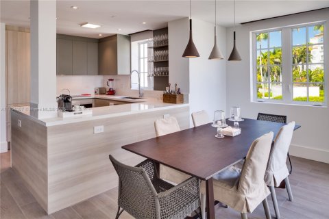 Copropriété à louer à Miami Beach, Floride: 3 chambres, 190.36 m2 № 2169852 - photo 6