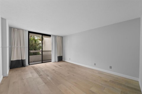 Condo in Boca Raton, Florida, 3 bedrooms  № 2384707 - photo 24