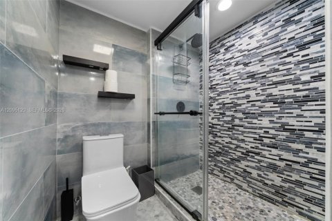 Condo in Boca Raton, Florida, 3 bedrooms  № 2384707 - photo 23