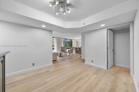 Condo in Boca Raton, Florida, 3 bedrooms  № 2384707 - photo 7