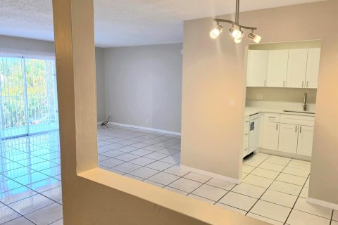 Copropriété à louer à Deerfield Beach, Floride: 2 chambres, 102.19 m2 № 2295709 - photo 20