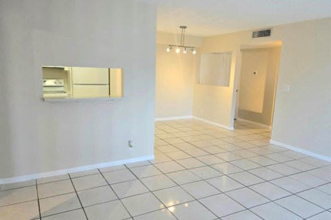 Copropriété à louer à Deerfield Beach, Floride: 2 chambres, 102.19 m2 № 2295709 - photo 24