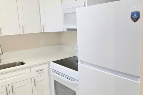 Copropriété à louer à Deerfield Beach, Floride: 2 chambres, 102.19 m2 № 2295709 - photo 5