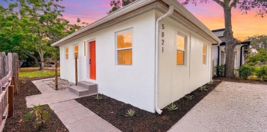Casa en Gulfport, Florida 3 dormitorios, 71.35 m2 № 2377960