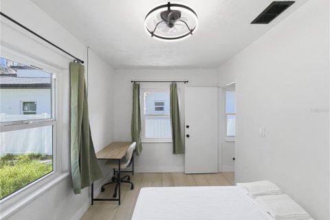 Casa en venta en Gulfport, Florida, 3 dormitorios, 71.35 m2 № 2377960 - foto 14