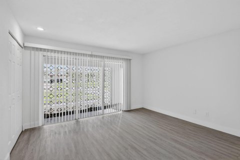 Casa en venta en Port St. Lucie, Florida, 3 dormitorios, 138.24 m2 № 2168669 - foto 13