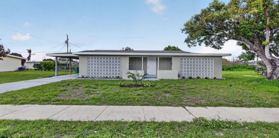 Casa en Port St. Lucie, Florida 3 dormitorios, 138.24 m2 № 2168669