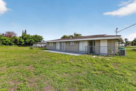 Casa en venta en Port St. Lucie, Florida, 3 dormitorios, 138.24 m2 № 2168669 - foto 3