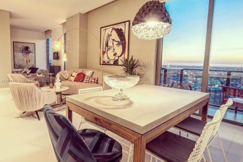 Copropriété à vendre à Miami, Floride: 1 chambre, 77.39 m2 № 1960421 - photo 1