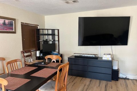 Casa en venta en Coral Springs, Florida, 4 dormitorios, 167.5 m2 № 2247910 - foto 5