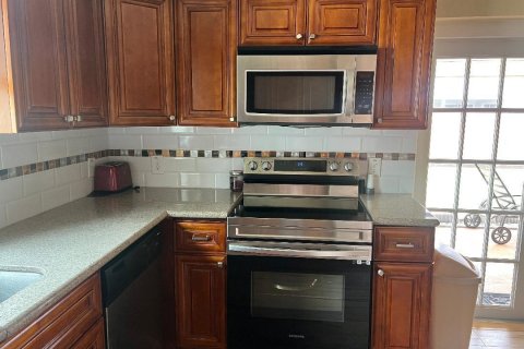 Casa en venta en Coral Springs, Florida, 4 dormitorios, 167.5 m2 № 2247910 - foto 4