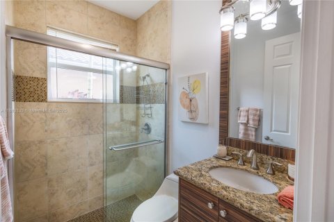 House in Boynton Beach, Florida 6 bedrooms, 300.07 sq.m. № 1929840 - photo 16