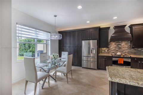 House in Boynton Beach, Florida 6 bedrooms, 300.07 sq.m. № 1929840 - photo 23