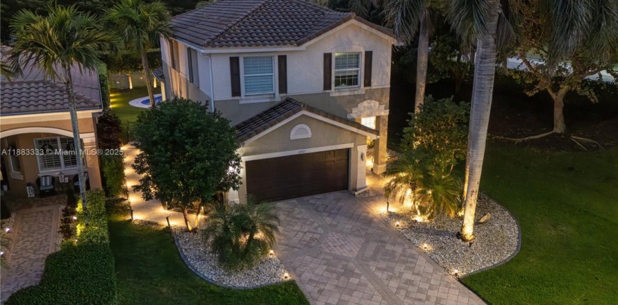 House in Boynton Beach, Florida 6 bedrooms, 300.07 sq.m. № 1929840