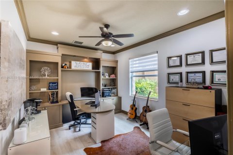 House in Boynton Beach, Florida 6 bedrooms, 300.07 sq.m. № 1929840 - photo 14