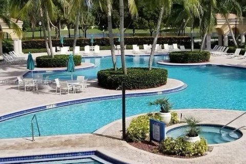 House in Miramar, Florida 3 bedrooms, 159.51 sq.m. № 1777630 - photo 28