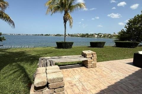 House in Miramar, Florida 3 bedrooms, 159.51 sq.m. № 1777630 - photo 19