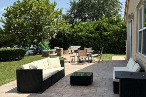 House in Miramar, Florida 3 bedrooms, 159.51 sq.m. № 1777630 - photo 24
