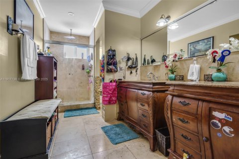 Купить виллу или дом в Майами, Флорида 6 спален, 390.47м2, № 2062104 - фото 28