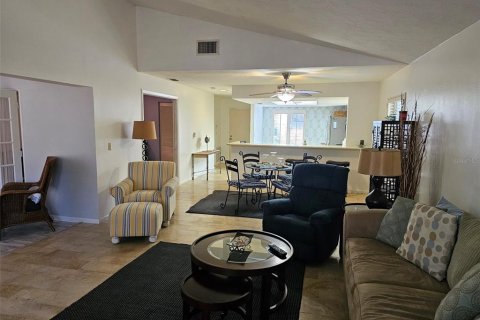 Casa en alquiler en Bradenton, Florida, 3 dormitorios, 171.59 m2 № 1796235 - foto 12