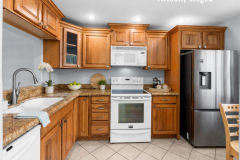 Condominio en venta en Pompano Beach, Florida, 2 dormitorios, 96.15 m2 № 2178680 - foto 3
