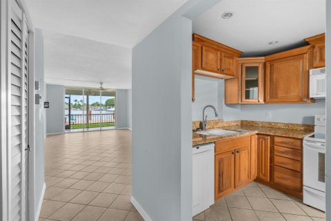 Condominio en venta en Pompano Beach, Florida, 2 dormitorios, 96.15 m2 № 2178680 - foto 22