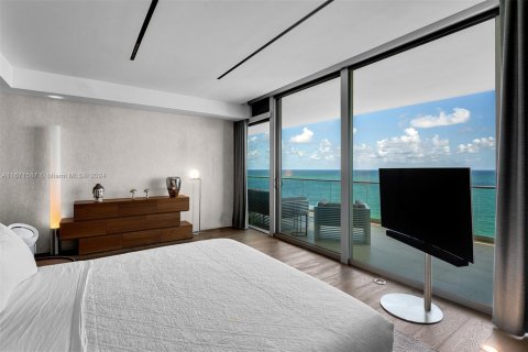 Condominio en venta en Bal Harbour, Florida, 3 dormitorios, 310.76 m2 № 1980481 - foto 18