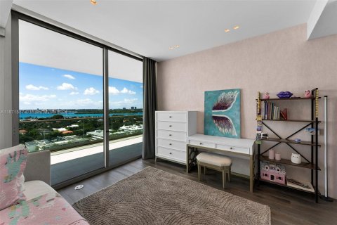 Condominio en venta en Bal Harbour, Florida, 3 dormitorios, 310.76 m2 № 1980481 - foto 30