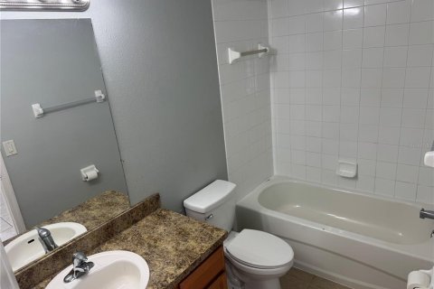 Villa ou maison à louer à Poinciana, Floride: 4 chambres, 148.92 m2 № 2413925 - photo 14