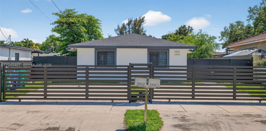 Villa ou maison à Miami, Floride 3 chambres, 185.62 m2 № 2055581