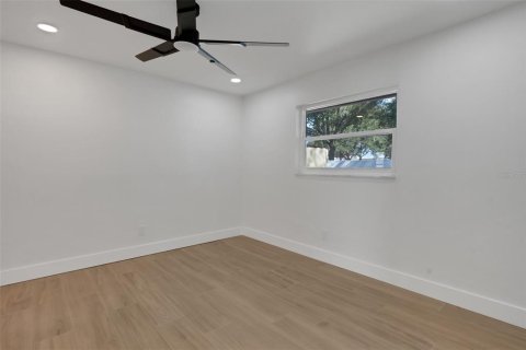 Appartement à louer à Belleair Bluffs, Floride: 3 chambres, 136.01 m2 № 2408791 - photo 27