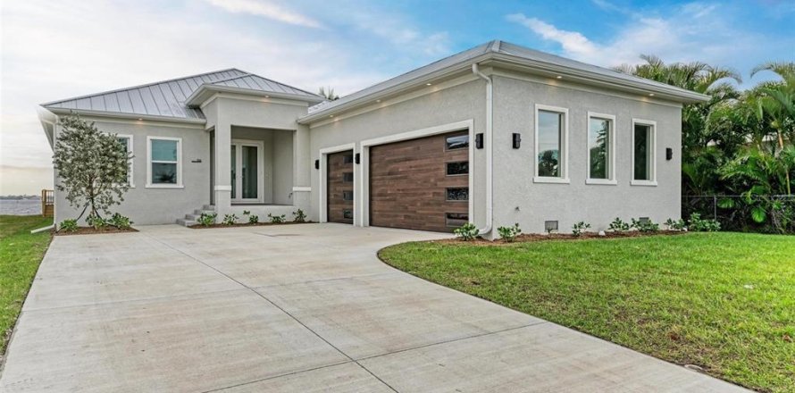 Villa ou maison à Port Charlotte, Floride 3 chambres, 233.37 m2 № 2212789