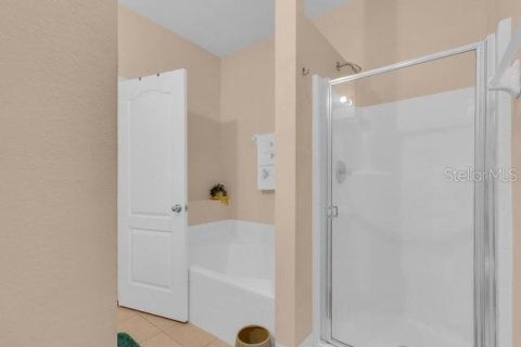 House in Orlando, Florida 4 bedrooms, 182.83 sq.m. № 2231854 - photo 11
