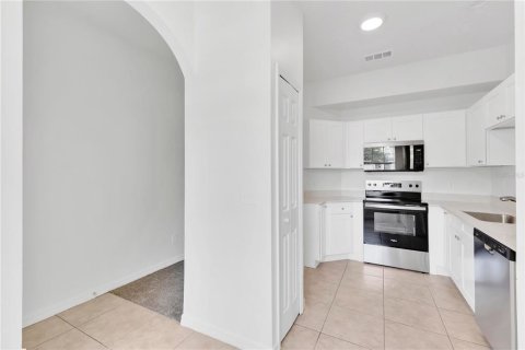 Touwnhouse à vendre à Kissimmee, Floride: 3 chambres, 132.2 m2 № 2420595 - photo 9