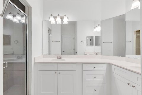Touwnhouse à vendre à Kissimmee, Floride: 3 chambres, 132.2 m2 № 2420595 - photo 15