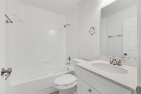 Touwnhouse à vendre à Kissimmee, Floride: 3 chambres, 132.2 m2 № 2420595 - photo 19