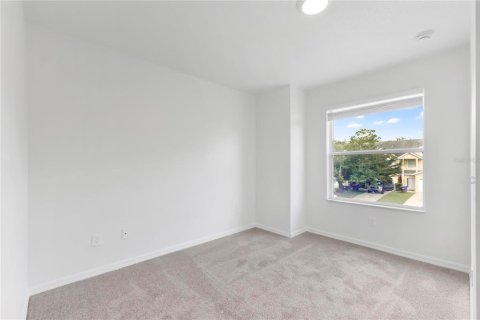 Touwnhouse à vendre à Kissimmee, Floride: 3 chambres, 132.2 m2 № 2420595 - photo 17