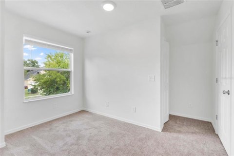 Touwnhouse à vendre à Kissimmee, Floride: 3 chambres, 132.2 m2 № 2420595 - photo 18