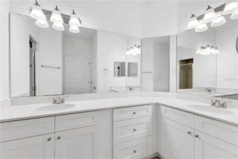 Touwnhouse à vendre à Kissimmee, Floride: 3 chambres, 132.2 m2 № 2420595 - photo 16
