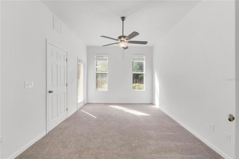Touwnhouse à vendre à Kissimmee, Floride: 3 chambres, 132.2 m2 № 2420595 - photo 13