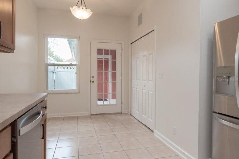 Touwnhouse à louer à DeLand, Floride: 2 chambres, 120.68 m2 № 2415080 - photo 7