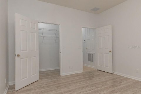 Touwnhouse à louer à DeLand, Floride: 2 chambres, 120.68 m2 № 2415080 - photo 13