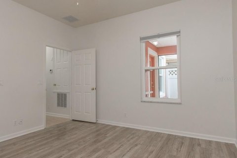 Touwnhouse à louer à DeLand, Floride: 2 chambres, 120.68 m2 № 2415080 - photo 12