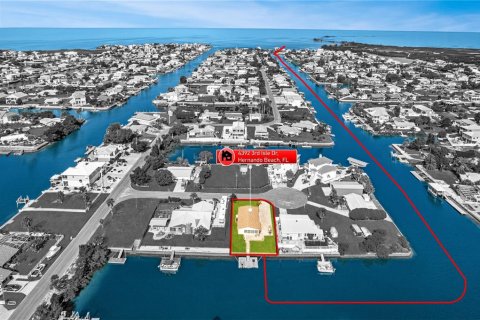 House in Hernando Beach, Florida 3 bedrooms, 117.06 sq.m. № 2338904